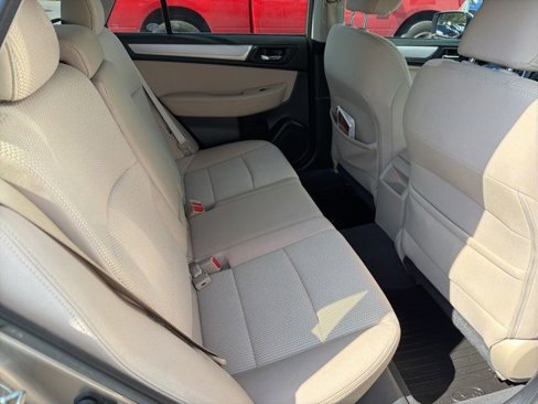 Used 2016 Subaru Outback 2.5i Premium image 22