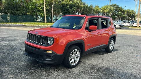 Used 2017 Jeep Renegade Latitude w/ Safety & Security Group image 3