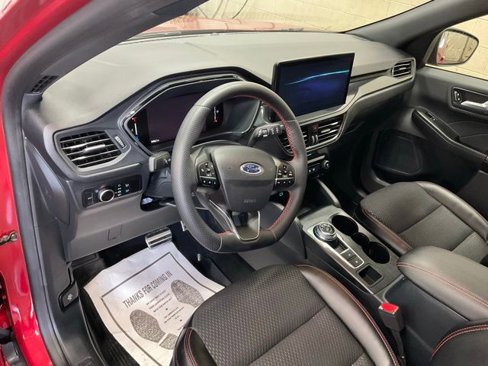 Used 2023 Ford Escape ST-Line w/ Tech Pack #1 image 6