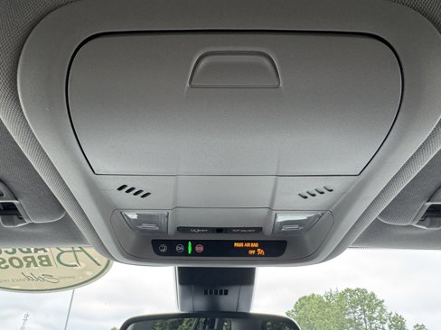 Used 2022 GMC Terrain SLE w/ Driver Convenience Package image 28