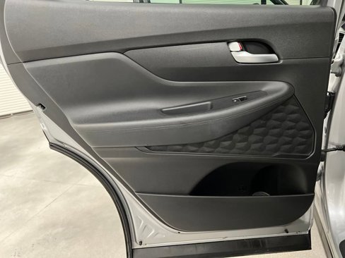 Used 2023 Hyundai Santa Fe SEL image 15