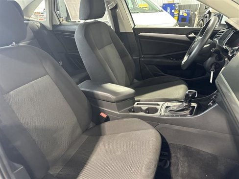 Used 2020 Volkswagen Jetta S image 16