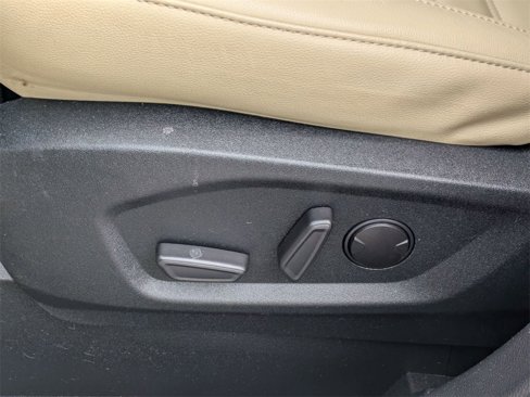 Used 2021 Ford Edge SEL w/ Convenience Package image 13