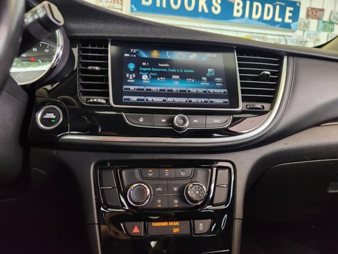 Used 2018 Buick Encore Preferred image 8