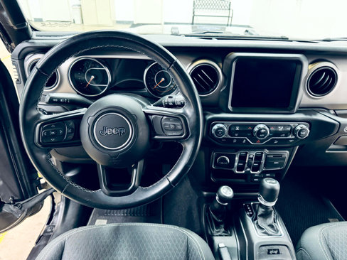 Used 2021 Jeep Wrangler Unlimited Sport image 38