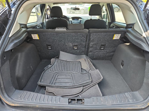 Used 2015 Ford Focus SE w/ SE Sport Package image 16
