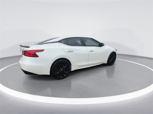 Used 2017 Nissan Maxima SR w/ Midnight Edition image 8
