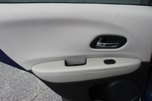 Used 2017 Honda HR-V LX image 16