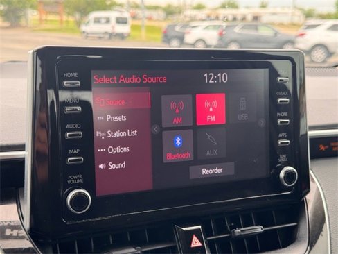 Used 2020 Toyota Corolla LE image 17