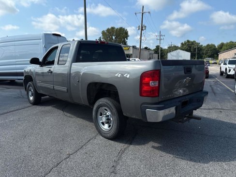 Used 2009 Chevrolet Silverado 2500 LT w/ Safety Package image 3