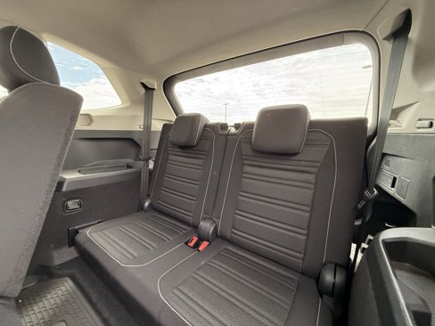 Used 2023 Volkswagen Tiguan S image 8