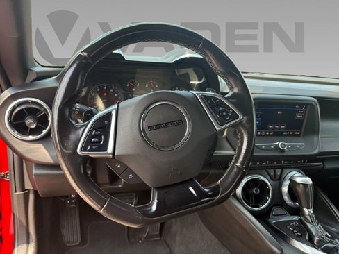 Used 2021 Chevrolet Camaro LT image 9