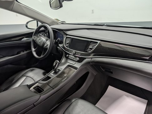 Used 2018 Buick LaCrosse Essence image 18
