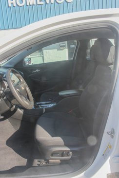 Used 2020 Chevrolet Malibu LT image 15