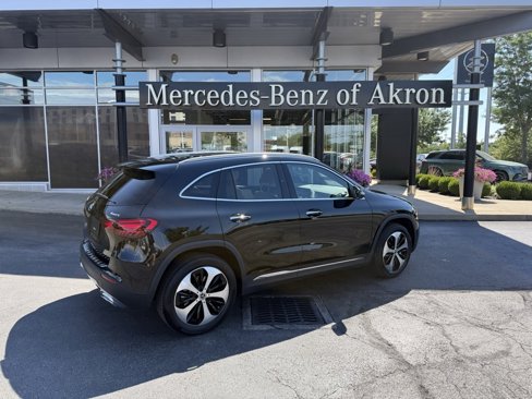 New 2025 Mercedes-Benz GLA 250 4MATIC image 1