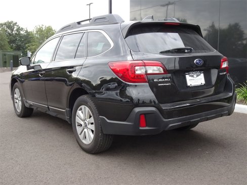 Used 2019 Subaru Outback 2.5i Premium image 4