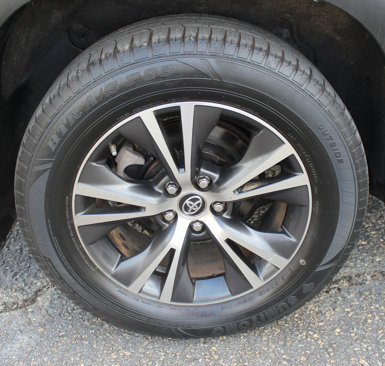 Used 2019 Toyota Highlander LE image 53