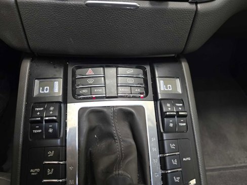 Used 2017 Porsche Macan image 28