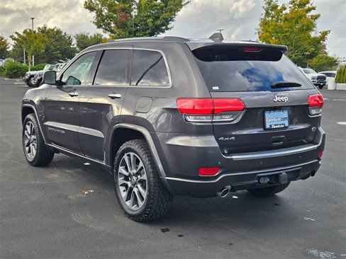 Used 2017 Jeep Grand Cherokee Overland image 4