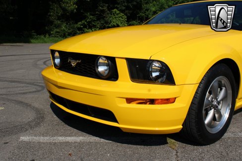 Used 2006 Ford Mustang GT image 11