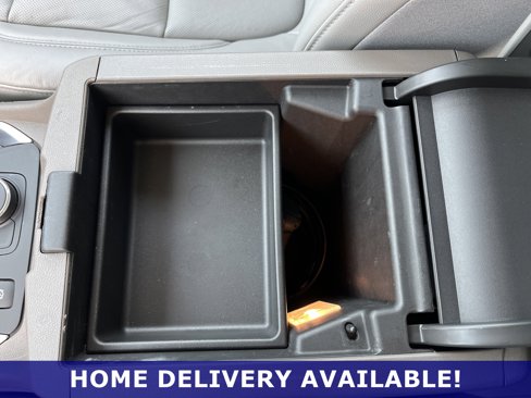 Used 2018 Chevrolet Traverse Premier image 15