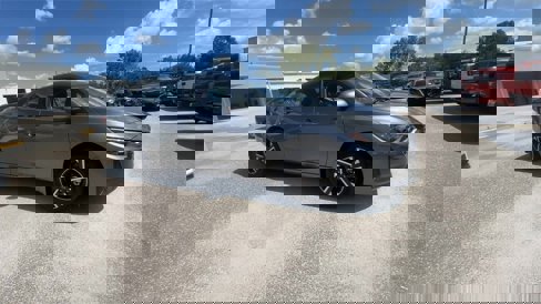 New 2025 Nissan Sentra SV w/ Trunk Package image 2