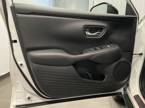 Used 2025 Honda HR-V Sport image 13