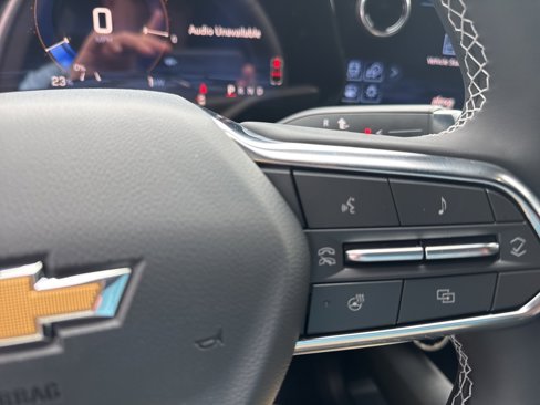 New 2025 Chevrolet Equinox EV LT w/ Comfort Package image 19