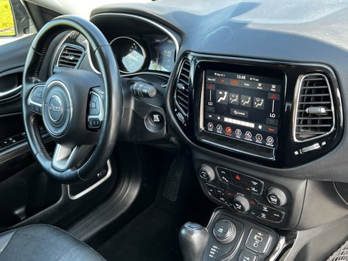 Used 2021 Jeep Compass Limited w/ Sun and Sound Group image 5