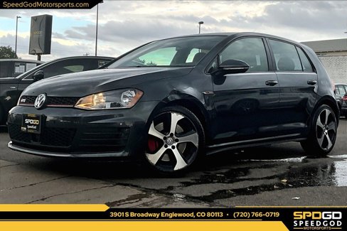 Used 2015 Volkswagen Golf S image 1