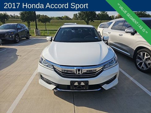 Used 2017 Honda Accord Sport image 2