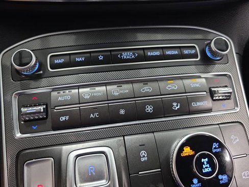 Used 2023 Hyundai Santa Fe SEL image 20