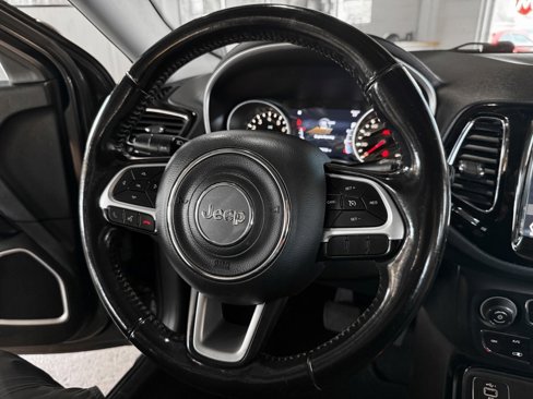 Used 2019 Jeep Compass Limited image 26