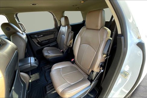 Used 2017 GMC Acadia Limited SLT image 16