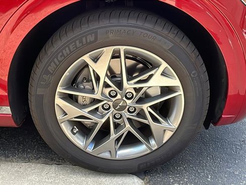 Used 2025 Genesis GV70 2.5T image 10