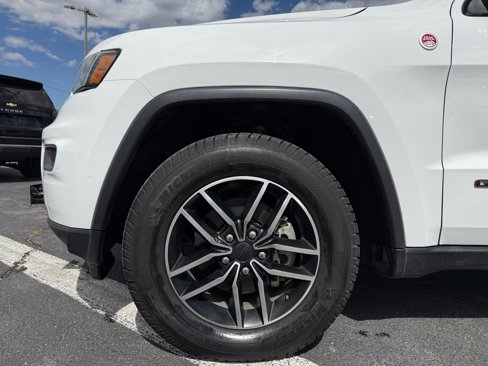 Used 2019 Jeep Grand Cherokee Trailhawk image 10
