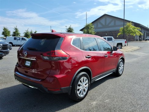 Used 2017 Nissan Rogue S image 5