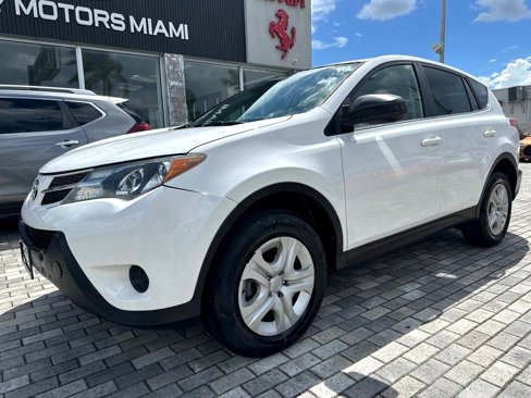 Used 2013 Toyota RAV4 LE image 3
