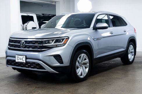 Used 2020 Volkswagen Atlas Cross Sport SE image 3