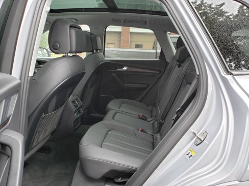 Used 2025 Audi Q5 2.0T Premium image 11