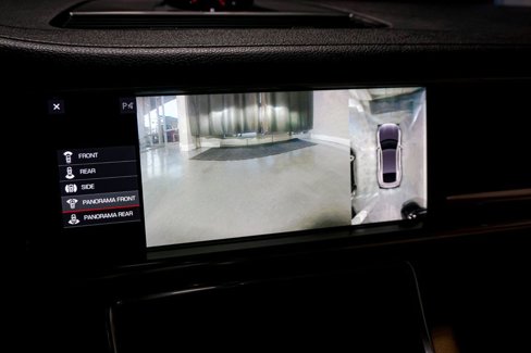 Used 2018 Porsche Panamera image 17