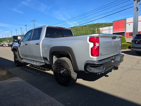 Used 2020 Chevrolet Silverado 2500 Custom w/ Custom Value Package image 5