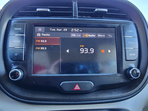 Used 2023 Kia Soul LX image 22