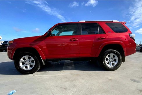 Used 2016 Toyota 4Runner SR5 image 3