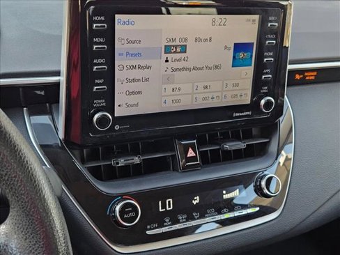 Used 2021 Toyota Corolla LE image 12