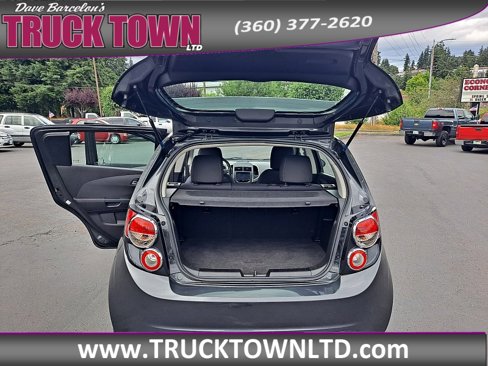 Used 2016 Chevrolet Sonic LT w/ Wheels and Fog Lamp Package image 10