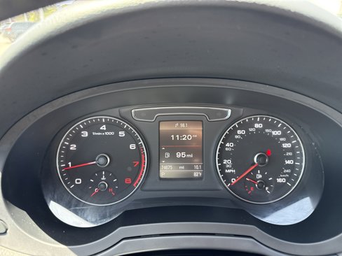 Used 2018 Audi Q3 2.0T Premium image 26