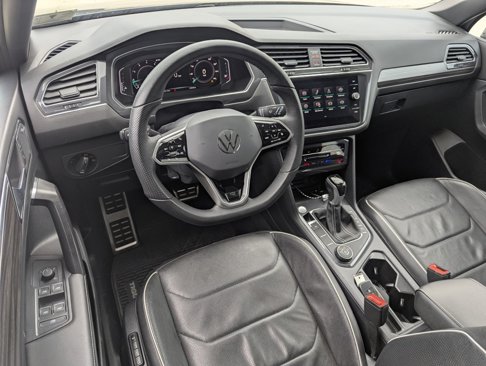 Used 2022 Volkswagen Tiguan SEL R-Line image 21