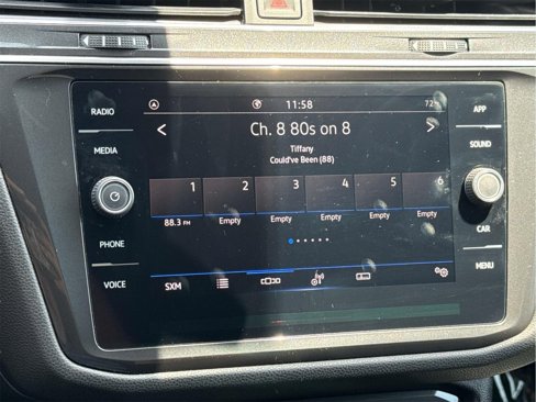 Used 2022 Volkswagen Tiguan SE image 14