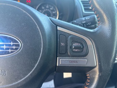 Used 2017 Subaru Crosstrek 2.0i Premium image 12